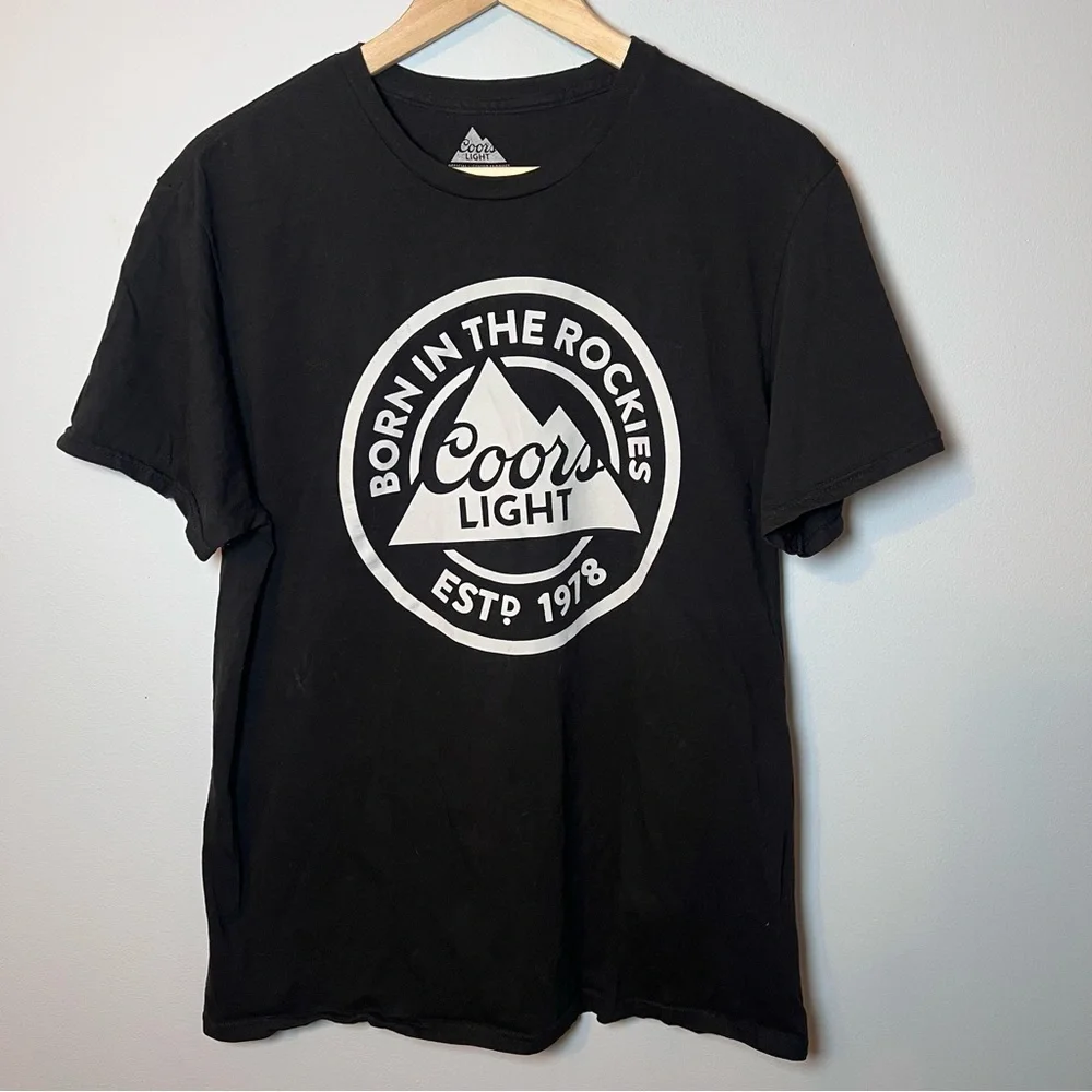Coors Light Beer T-Shirt Men’s L Black Short Sleeve Tee - Born in the Rockies